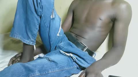 charmzboy online show from October 16, 10:05 am