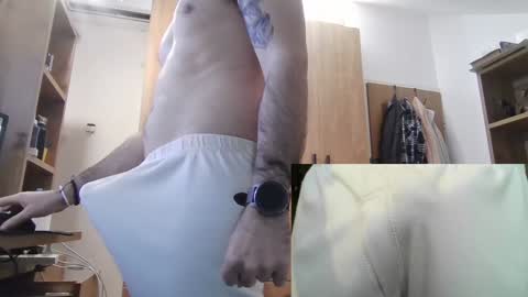 Snapshot of chat4sexx chatting on December 10, 9:11 pm chat4sexx online show from December 10, 9:11 pm