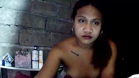 Snapshot of chathalinacum05 chatting on February 2, 3:11 pm chathalina online show from February 2, 3:11 pm