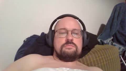 Snapshot of chattwixxy chatting on October 11, 9:35 pm Mickel online show from October 11, 9:35 pm