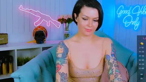 Snapshot of chaturkaterina chatting on March 8, 9:28 am Miss Harmony online show from March 8, 9:28 am