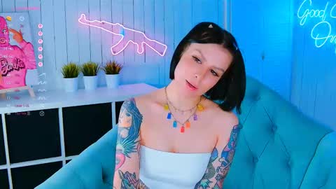 Snapshot of chaturkaterina chatting on October 22, 4:46 am Miss Harmony online show from October 22, 4:46 am