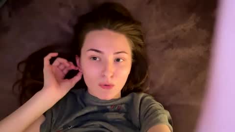Snapshot of chatwithbri chatting on September 24, 3:32 am Bri online show from September 24, 3:32 am