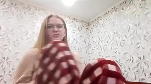 Snapshot of chauknispel chatting on May 5, 10:29 pm Olivia online show from May 5, 10:29 pm