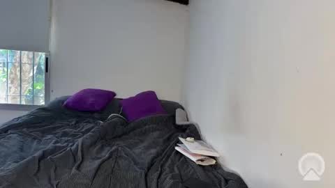 Snapshot of chavitaxxx chatting on October 13, 8:20 pm chavitaxxx online show from October 13, 8:20 pm