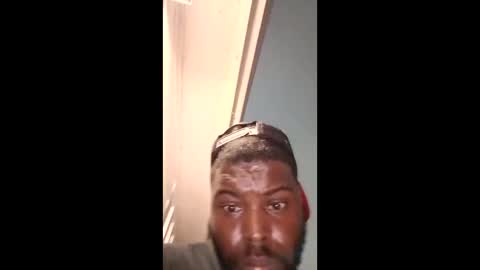 chawessi25 online show from February 19, 8:43 am