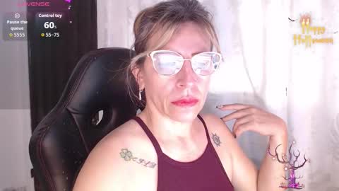 CHAYLA VICTORIA RUIZ  online show from December 1, 9:20 pm