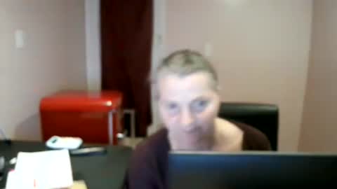 chealsiek online show from October 24, 12:41 am