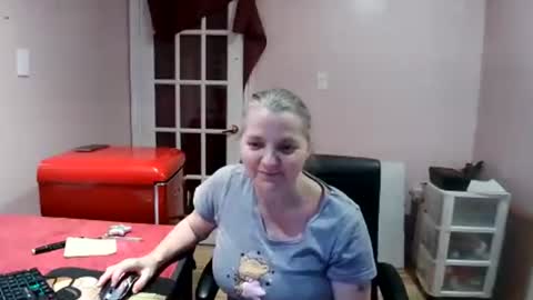 chealsiek online show from November 20, 12:33 am