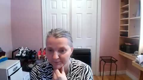 chealsiek online show from February 28, 4:41 pm