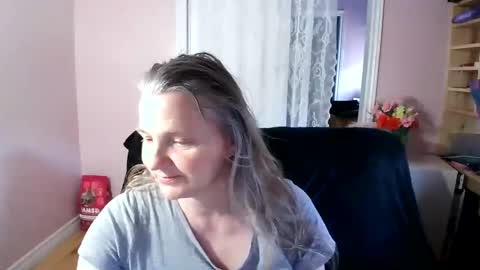 Snapshot of chealsiek chatting on June 4, 11:27 am chealsiek online show from June 4, 11:27 am