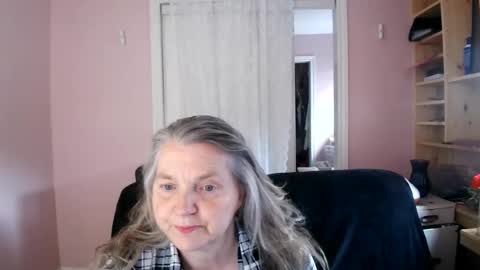 Snapshot of chealsiek chatting on June 14, 12:29 pm chealsiek online show from June 14, 12:29 pm