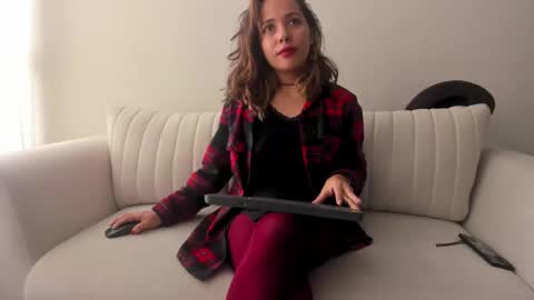 Regina Phalange online show from March 7, 5:28 pm