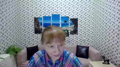 cheerful_madam1 online show from April 29, 8:51 am