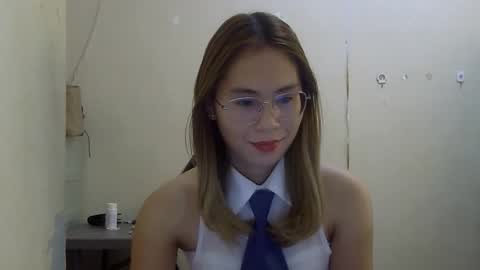 chelly4u69 online show from October 25, 5:26 am