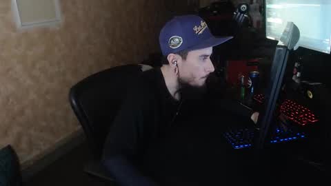 Snapshot of chelseagrinox chatting on March 17, 1:10 am Chelsea online show from March 17, 1:10 am