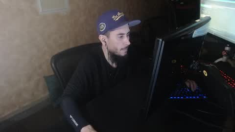 Snapshot of chelseagrinox chatting on March 31, 2:35 am Chelsea online show from March 31, 2:35 am