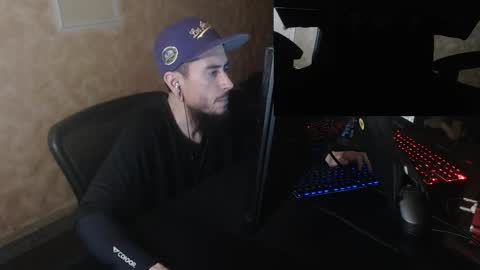 Snapshot of chelseagrinox chatting on April 15, 12:39 am Chelsea online show from April 15, 12:39 am