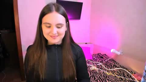 Chelsy  Luxe  online show from July 17, 10:11 am