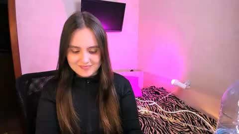 Chelsy  Luxe  online show from July 20, 10:39 am