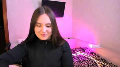 Chelsy  Luxe  online show from July 29, 10:13 am