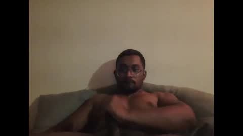 chennaibull1011 online show from May 26, 1:51 pm