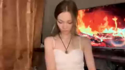 Snapshot of cherepasceri chatting on January 12, 9:20 pm Elizabeth you can call me Elly online show from January 12, 9:20 pm