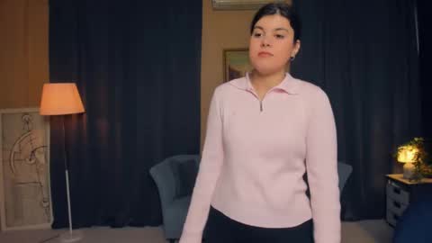 Snapshot of cheriearnet chatting on October 30, 7:43 am Diana online show from October 30, 7:43 am