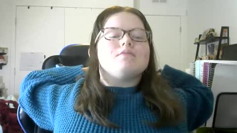 cherrrysummers online show from December 5, 7:05 am