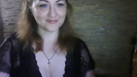 Snapshot of cherry04383 chatting on June 23, 1:47 am cherry04383 online show from June 23, 1:47 am