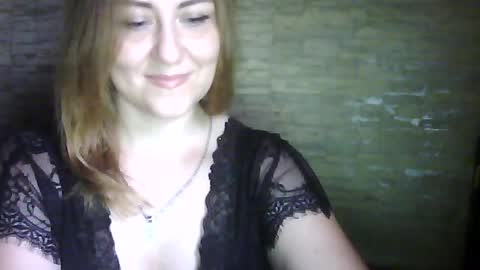 Snapshot of cherry04383 chatting on July 25, 2:20 am cherry04383 online show from July 25, 2:20 am