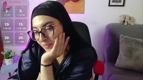 cherry   12am a 8am time colombia online show from February 22, 3:47 pm