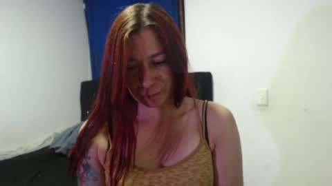 Snapshot of cherry_cam30 chatting on December 18, 12:10 am cherry aleja online show from December 18, 12:10 am