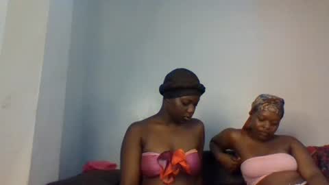 Fafa online show from April 2, 1:47 am