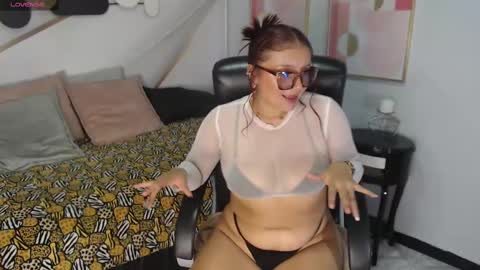 Snapshot of cherry_gh1 chatting on February 26, 7:49 pm cherry online show from February 26, 7:49 pm