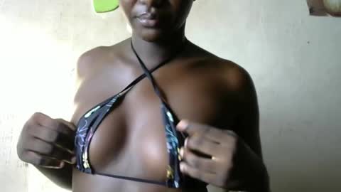 Snapshot of cherry_kissxx chatting on February 6, 7:56 am Ruth online show from February 6, 7:56 am