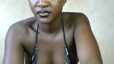 Snapshot of cherry_kissxx chatting on February 26, 7:40 am Ruth online show from February 26, 7:40 am