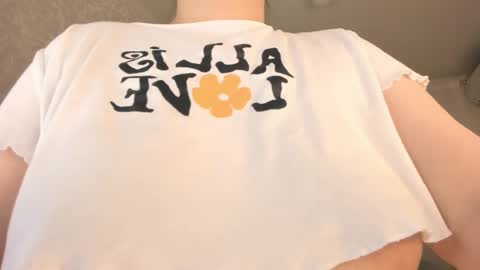 Snapshot of cherry_misaki chatting on March 12, 10:17 pm misaki online show from March 12, 10:17 pm