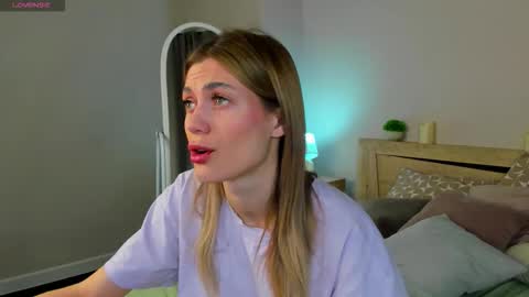 cherry_pr1ce online show from February 1, 11:25 pm