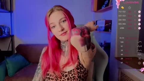 Roxy online show from October 16, 9:05 pm