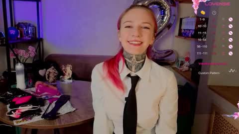 Roxy online show from October 19, 9:15 pm