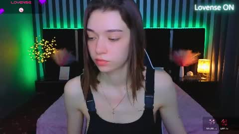 Snapshot of cherry_wipe chatting on June 9, 6:03 am Cherry Wipe online show from June 9, 6:03 am