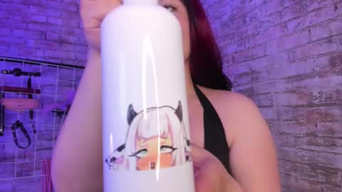 Snapshot of cherry_xoxx chatting on November 8, 12:27 pm online show from November 8, 12:27 pm