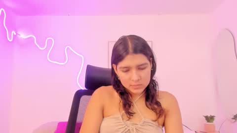 C H E R R Y online show from November 18, 11:58 am