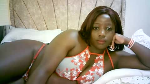 Snapshot of cherrylbaby chatting on December 28, 5:33 am cherryl online show from December 28, 5:33 am