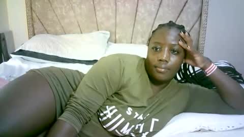 Snapshot of cherrylbaby chatting on January 23, 7:54 am cherryl online show from January 23, 7:54 am