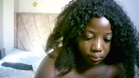 Snapshot of cherrylbaby chatting on February 14, 6:23 am cherryl online show from February 14, 6:23 am