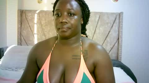 Snapshot of cherrylbaby chatting on February 19, 4:12 am cherryl online show from February 19, 4:12 am