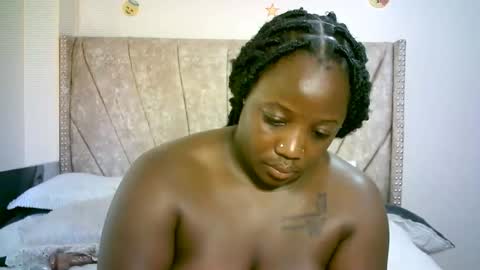 Snapshot of cherrylbaby chatting on February 20, 9:33 am cherryl online show from February 20, 9:33 am