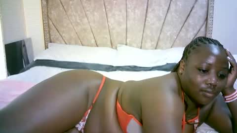 Snapshot of cherrylbaby chatting on March 6, 7:36 am cherryl online show from March 6, 7:36 am
